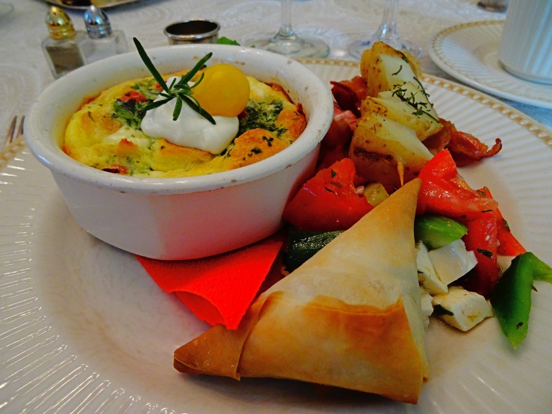 breakfast main at Mornington Rose