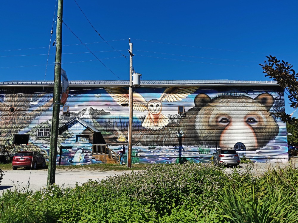 mural in Providence Bay Manitoulin Island