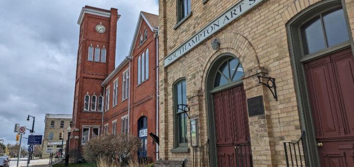 downtown Southampton Ontario with the arts school in the forefront and the town hall next door